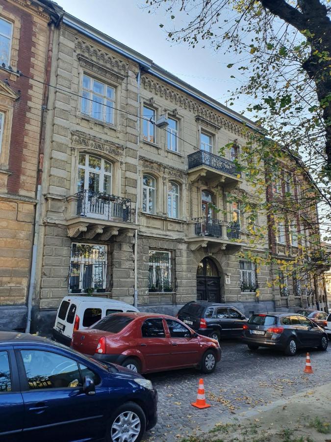 Апартаменти У Шевальє. Lviv Ngoại thất bức ảnh