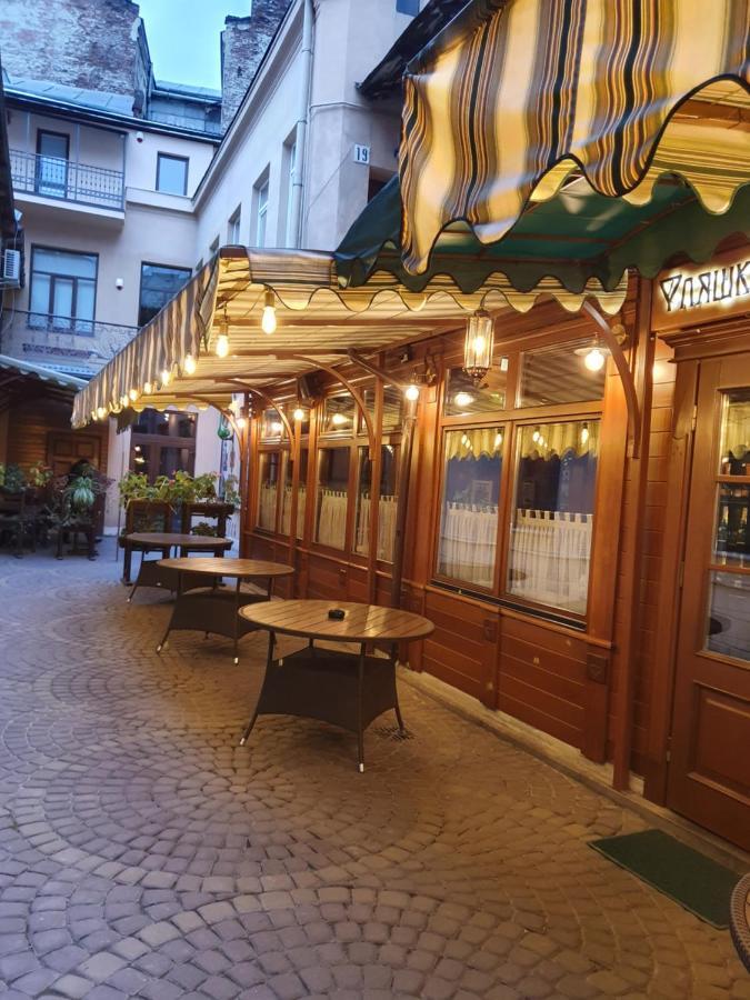 Апартаменти У Шевальє. Lviv Ngoại thất bức ảnh