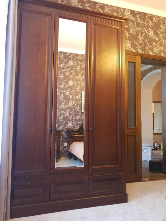 Апартаменти У Шевальє. Lviv Ngoại thất bức ảnh